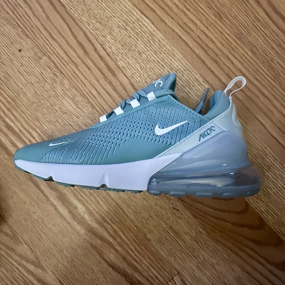 Nike Air Max 270 Teal & White Athletic Sneaker